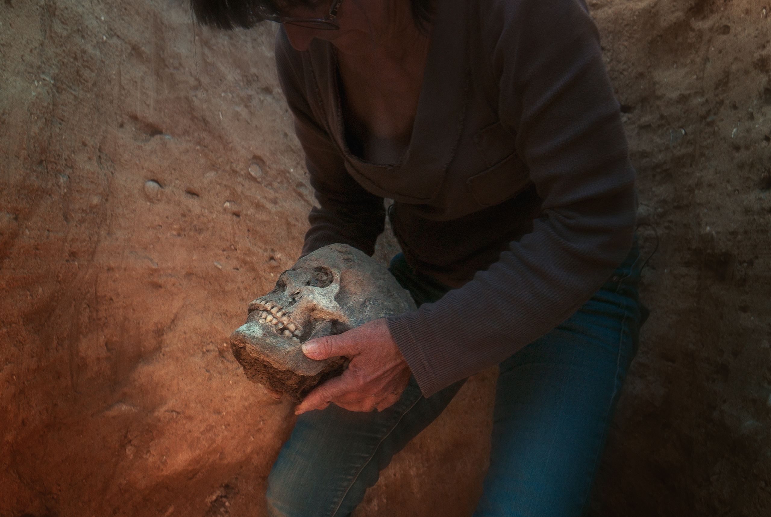 discovery of a Picenian necropolis - photo by flavio oliva National Geographic Magazine